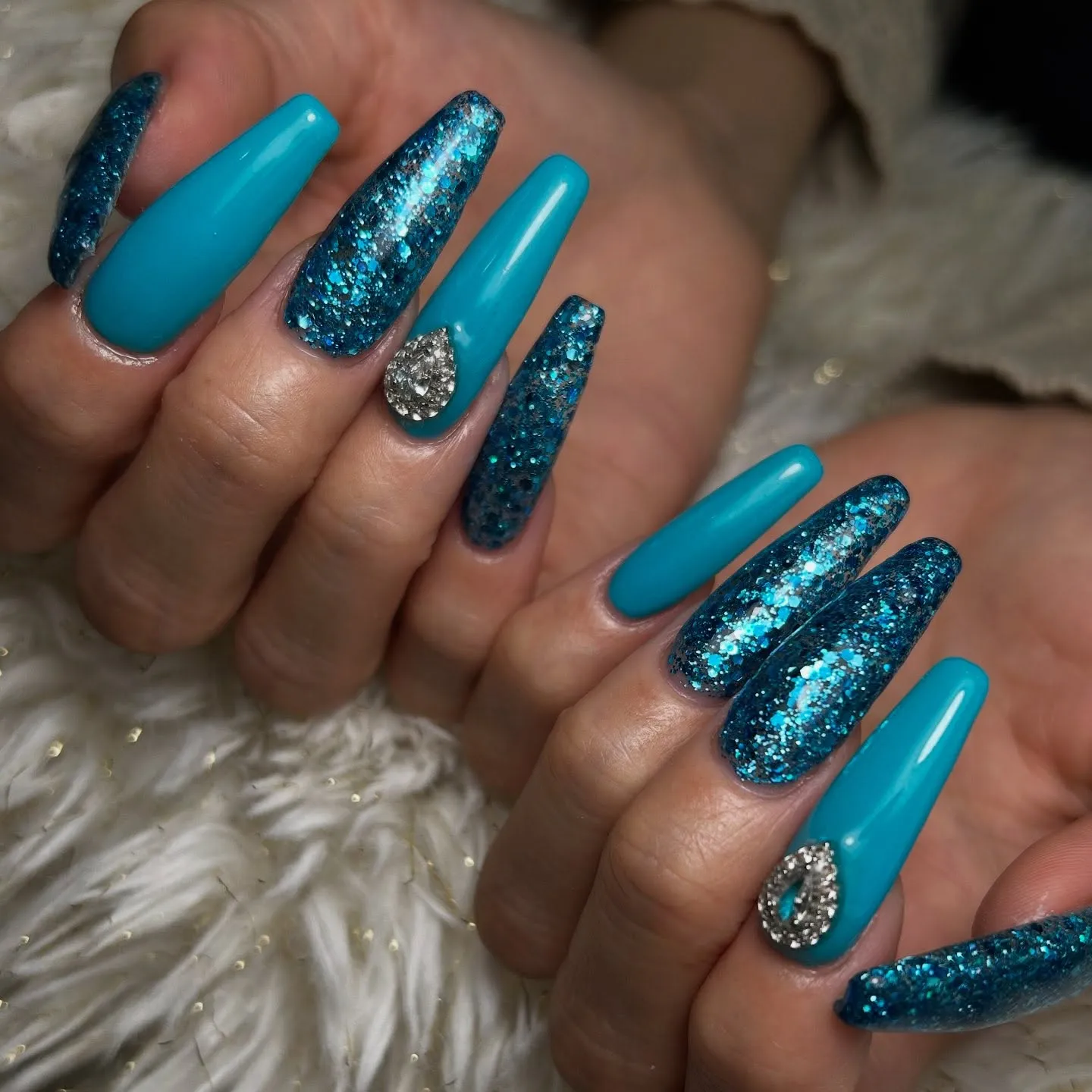 🩵💙🩵💙
